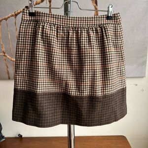 J Crew skirt. Size 4. Very good condition.